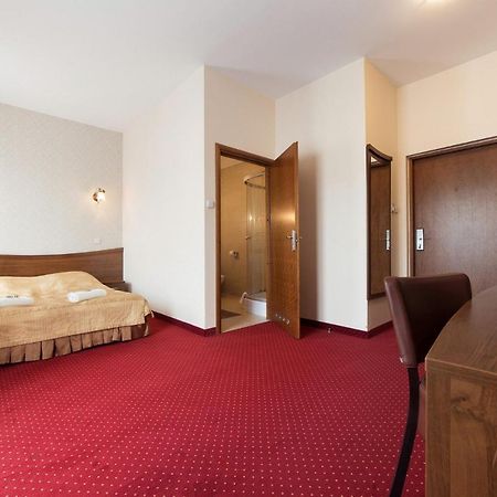 Osrodek Wypoczynkowy Amadeusz Hotel Krynica Zdroj Exterior photo