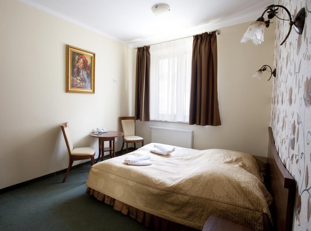 Osrodek Wypoczynkowy Amadeusz Hotel Krynica Zdroj Exterior photo