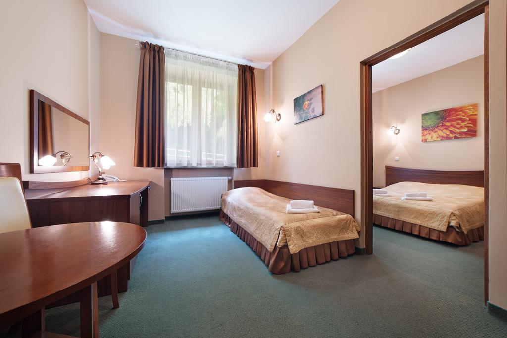 Osrodek Wypoczynkowy Amadeusz Hotel Krynica Zdroj Exterior photo