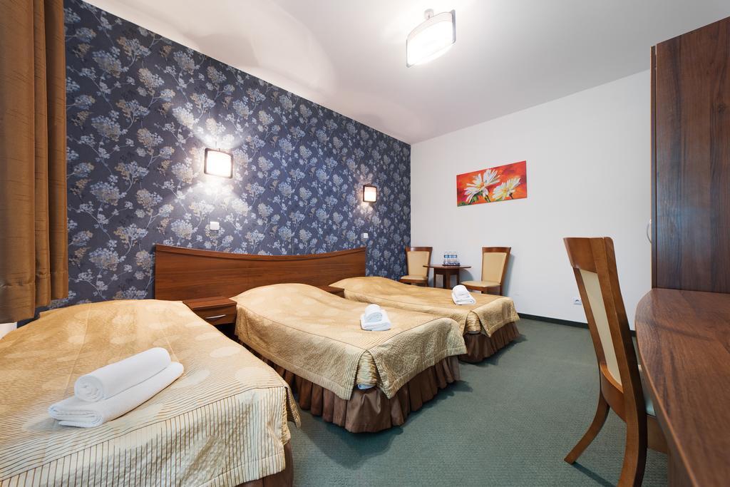 Osrodek Wypoczynkowy Amadeusz Hotel Krynica Zdroj Exterior photo