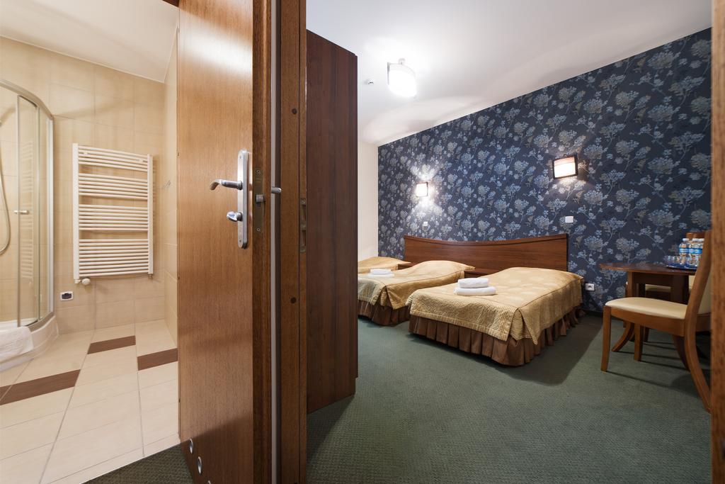 Osrodek Wypoczynkowy Amadeusz Hotel Krynica Zdroj Exterior photo