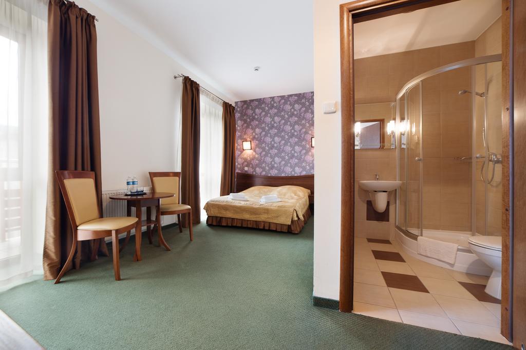 Osrodek Wypoczynkowy Amadeusz Hotel Krynica Zdroj Exterior photo