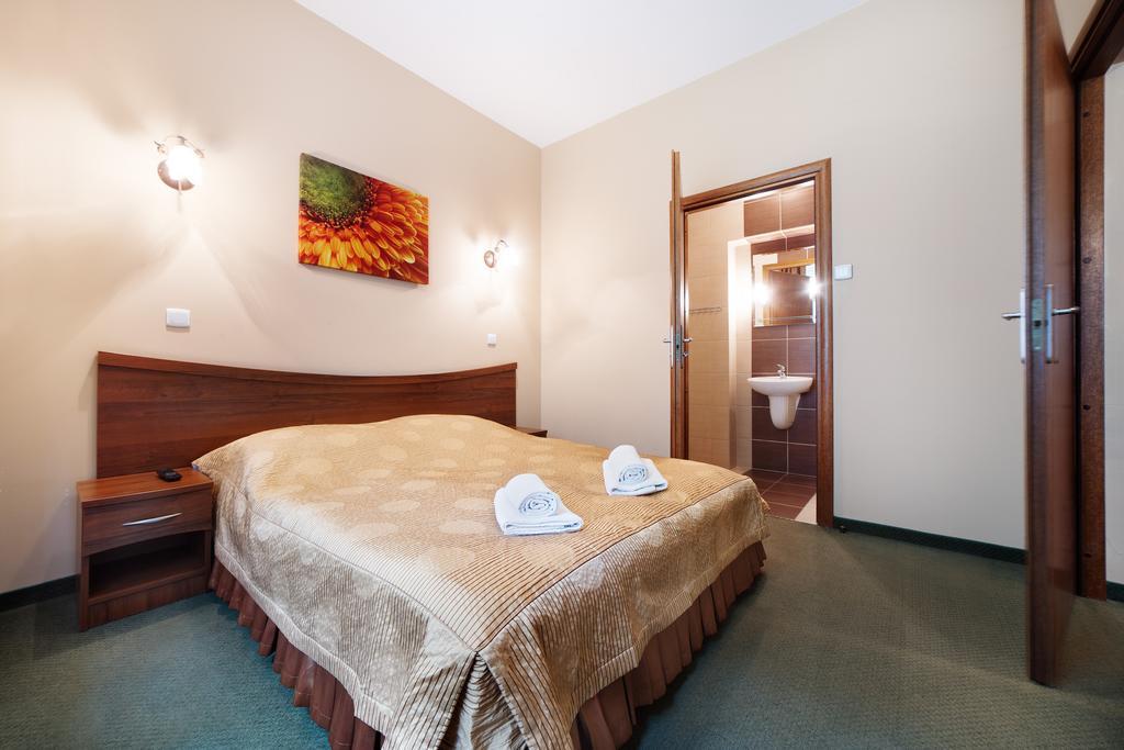 Osrodek Wypoczynkowy Amadeusz Hotel Krynica Zdroj Exterior photo